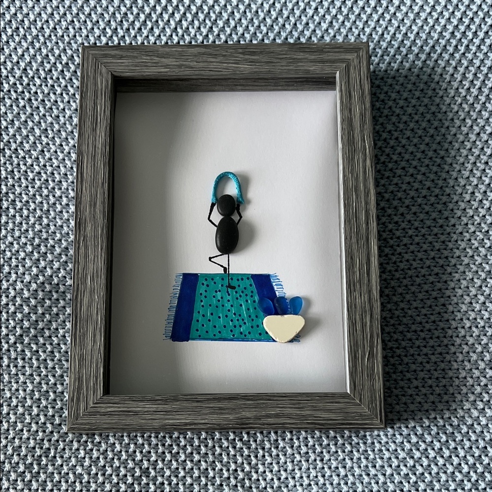 Yoga Pebble Art